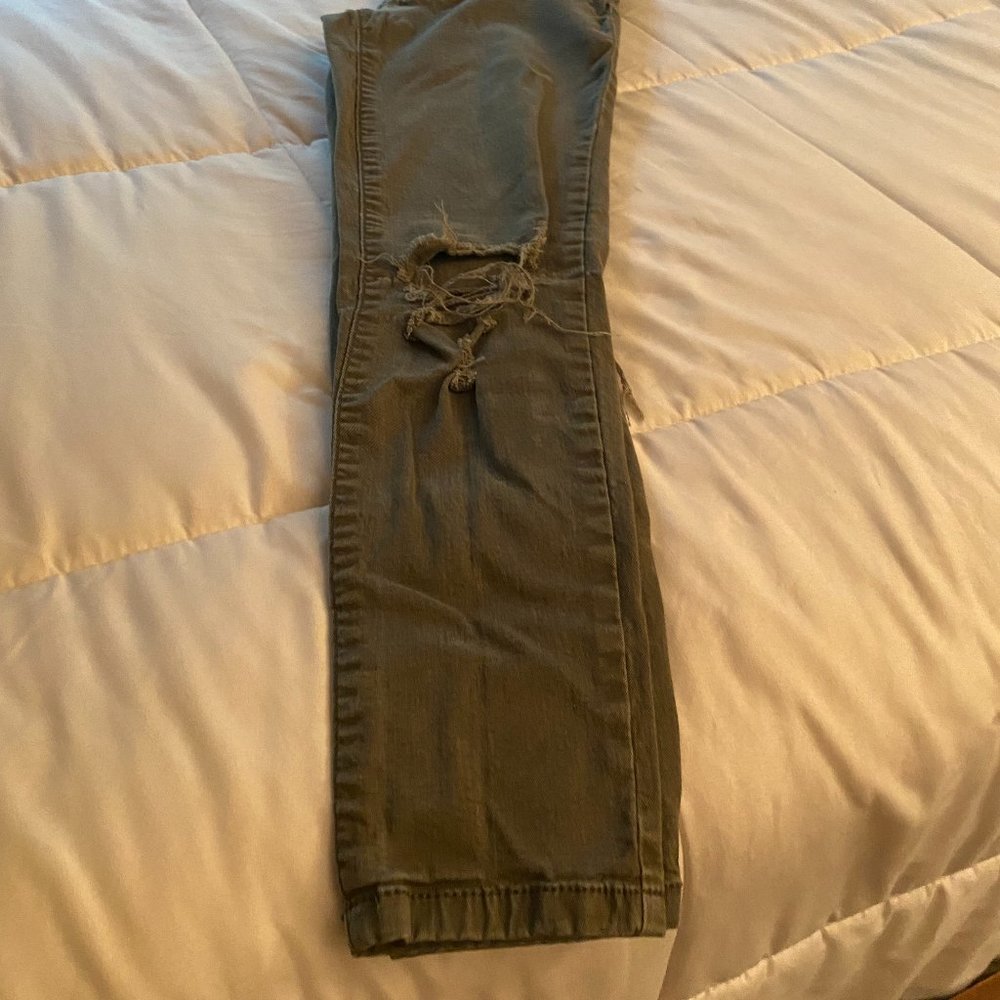 JEANS - Picture 2 of 3